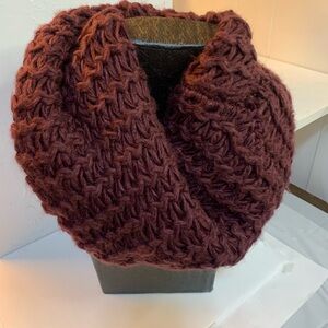 Chunky Knit Infinity Scarf with Hat- Maroon
